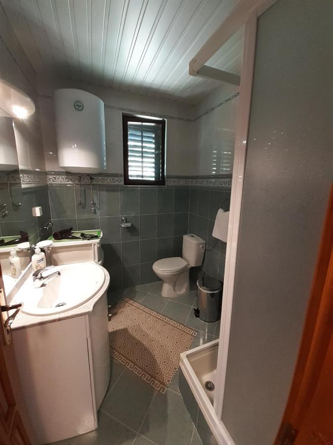 Apartman Damjanovic เซทินเจ ภายนอก รูปภาพ
